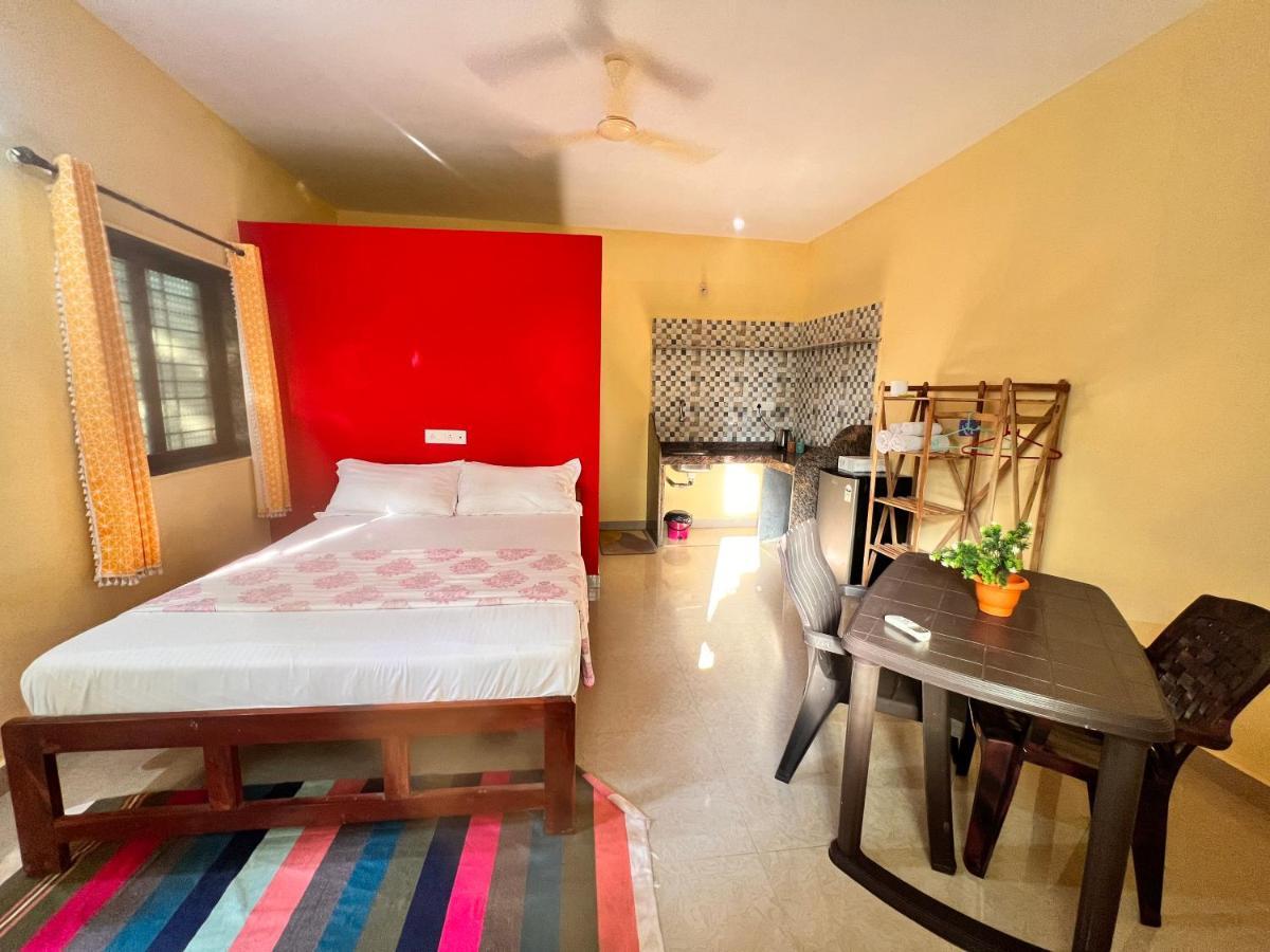 Kyel Villa Guest House Арамбол Екстер'єр фото
